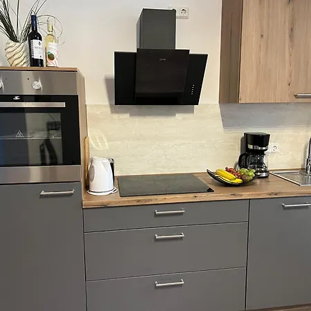 Apartment Haus Fewo 4 *